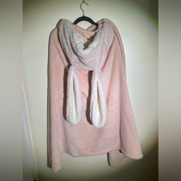 COPY - Bunny ears winter cape/robe - Picture 1 of 3